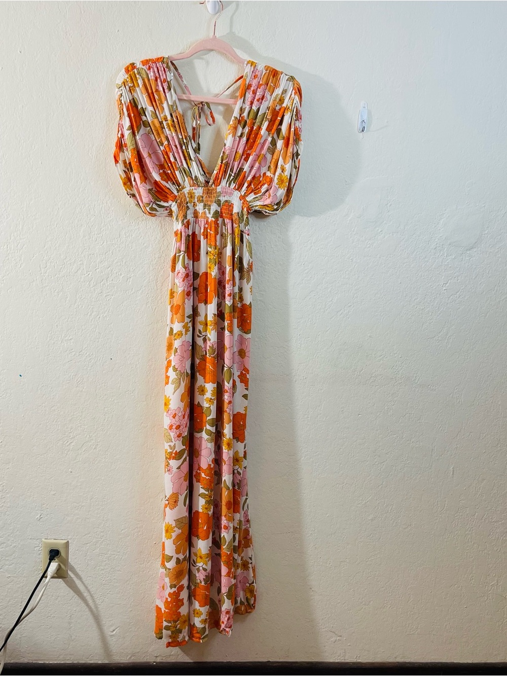 NWT Timing Floral Maxi Dress w Smocked Waist Gathered Cap Sleeve V-NecK Small